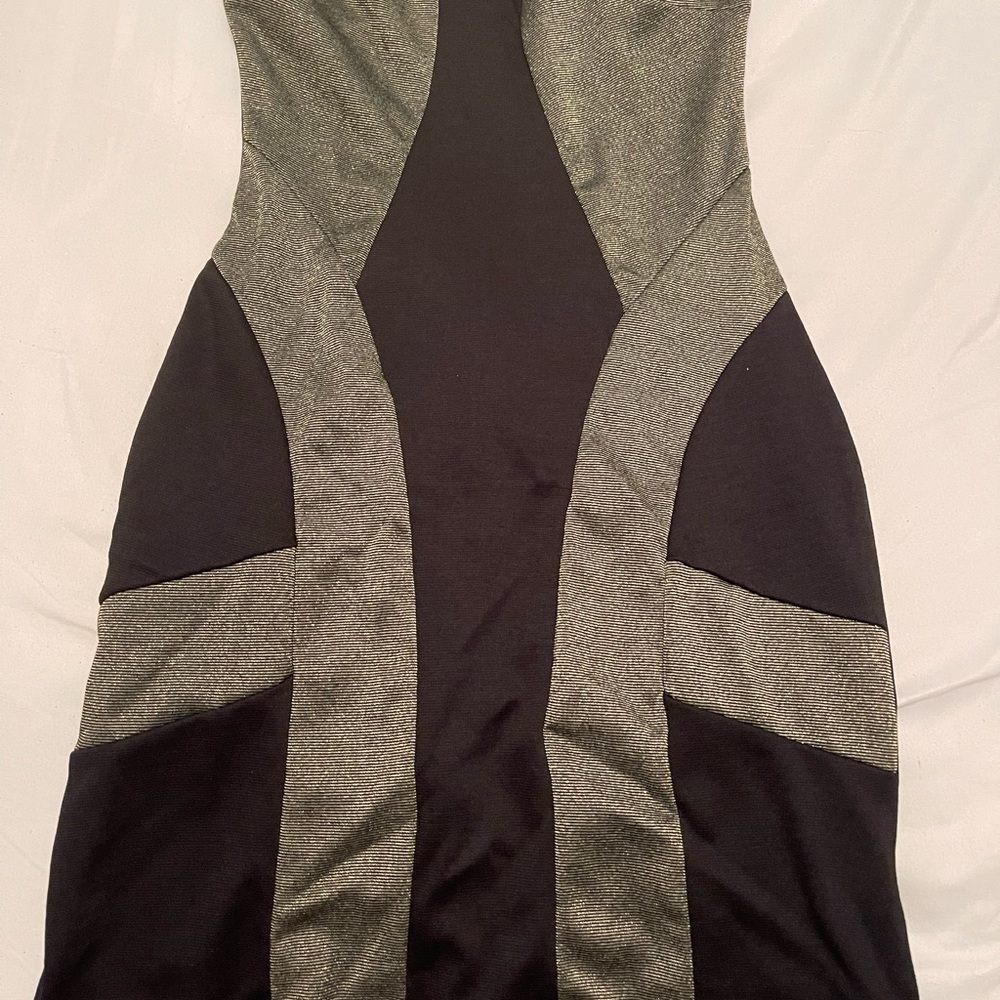 Black shimmer gold dress !